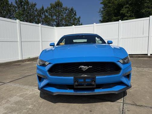 2022 Ford Mustang EcoBoost