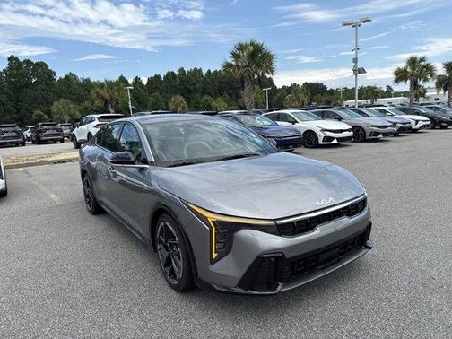 2025 Kia K4 GT-Line