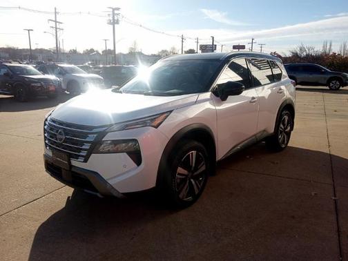 2024 Nissan Rogue SL