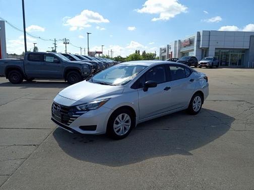 2025 Nissan Versa 1.6 S