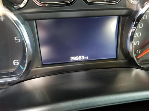 Photo 3 of 3 of 2018 Chevrolet Silverado 1500 LT