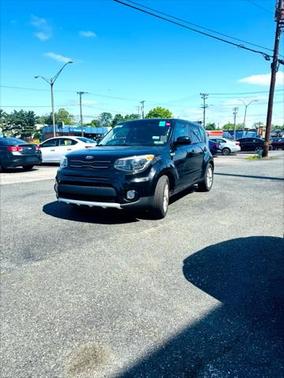 2017 Kia Soul +