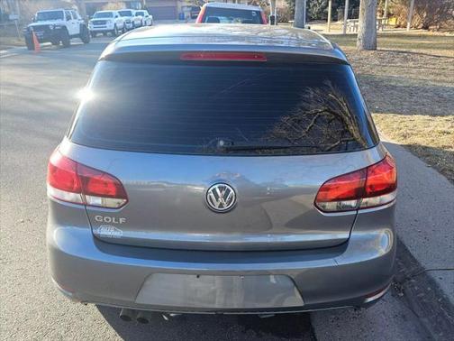 2011 Volkswagen Golf 2.5L 2-Door