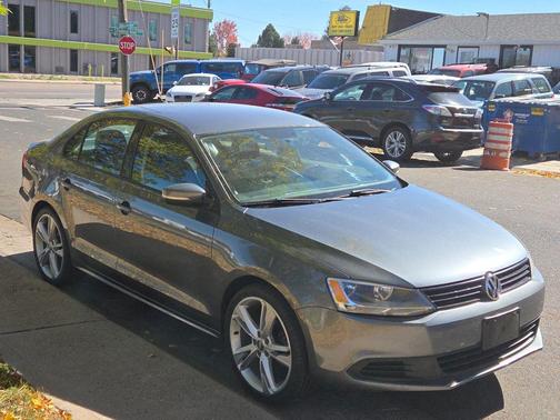 2014 Volkswagen Jetta Auto SE