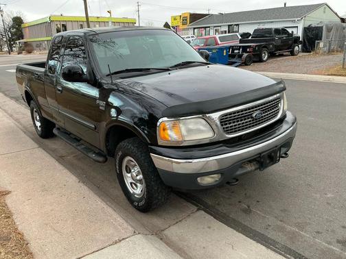 2000 Ford F-150 Long Bed 4D