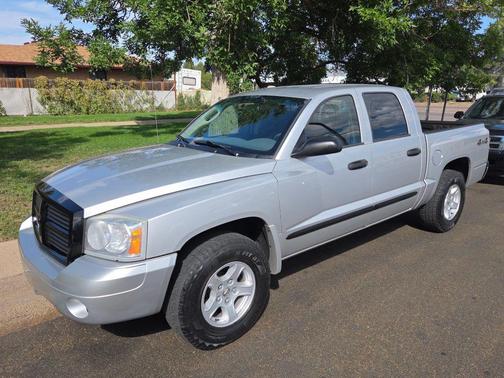 2005 Dodge Dakota SLT Quad Cab