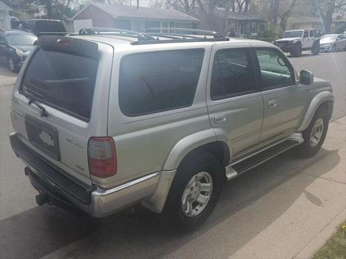 2000 Toyota 4Runner Base