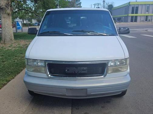 2000 GMC Safari SL
