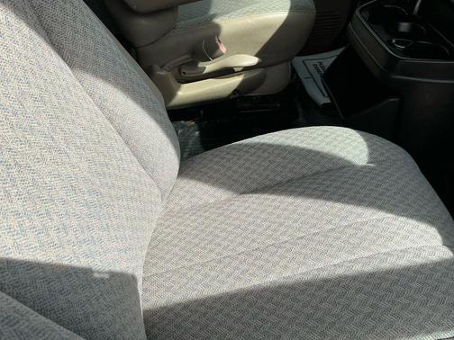2006 Chevrolet Express 1500 Base