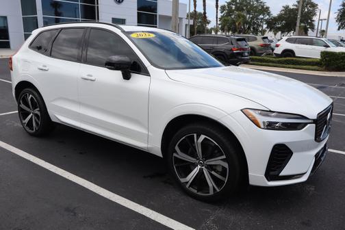 2022 Volvo XC60 Recharge Plug-In Hybrid T8 R-Design Extended Range