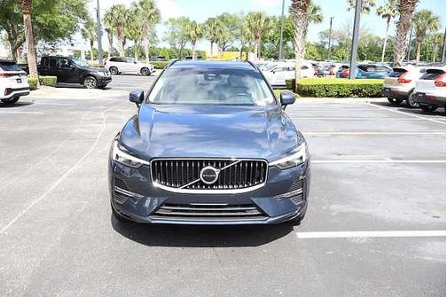 Denim Blue 2022 Volvo XC60 B5 FWD Momentum