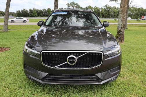 2021 Volvo XC60 T5 Momentum