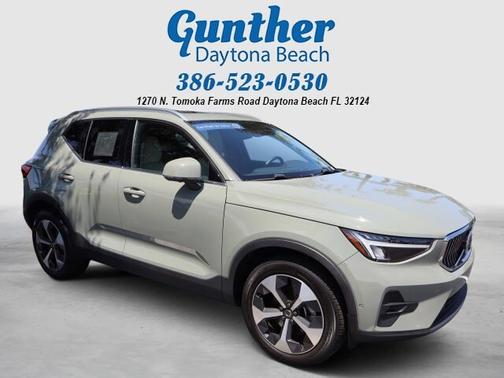 2024 Volvo XC40 B5 Plus Bright