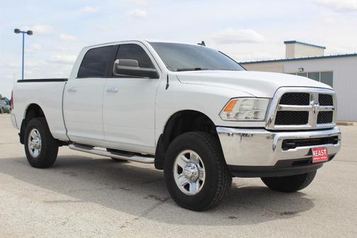 Bright White 2016 RAM 2500 SLT