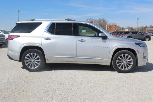 2022 Chevrolet Traverse Premier