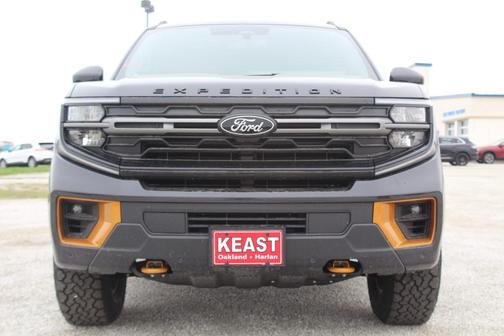 Dark Matter Gray Metallic 2026 Ford Expedition Tremor