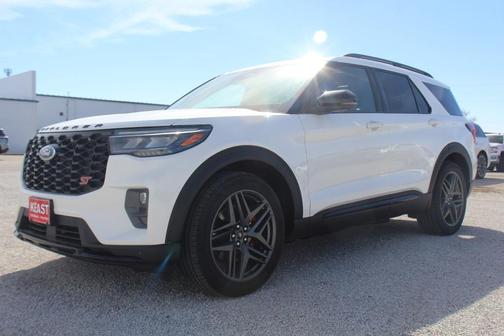 Star White 2025 Ford Explorer ST