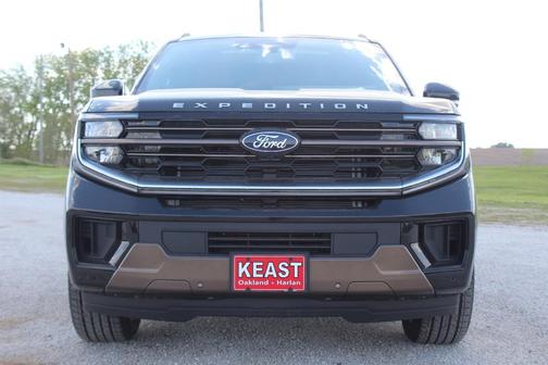 Agate Black Metallic 2026 Ford Expedition King Ranch