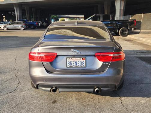 2017 Jaguar XE 35t Premium