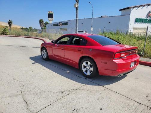Redline 3 Coat Pearl 2013 Dodge Charger SXT