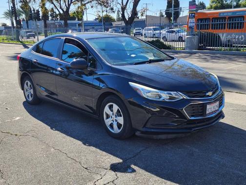 2018 Chevrolet Cruze LS