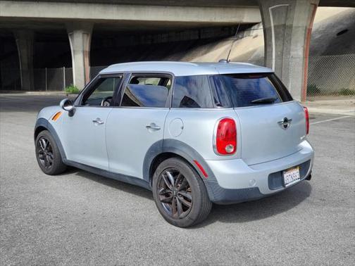 2011 MINI Cooper Countryman Base