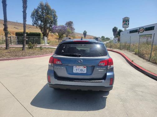 Mystic Blue Metallic 2014 Subaru Outback 2.5i Limited