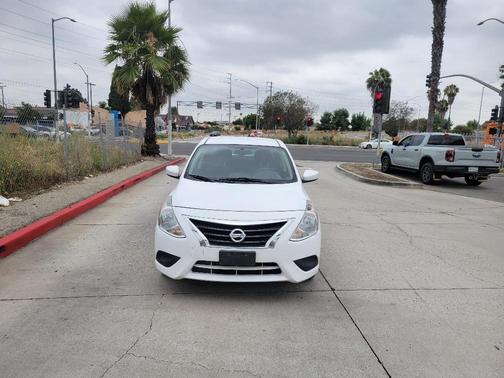 Fresh Powder 2017 Nissan Versa 1.6 SV