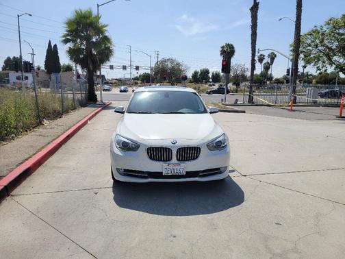 Alpine White 2011 BMW 535 Gran Turismo I