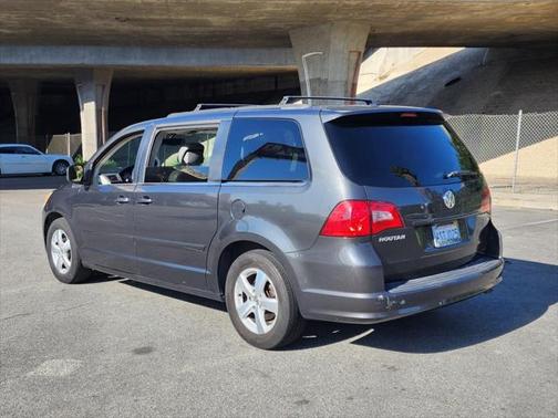 2011 Volkswagen Routan SEL