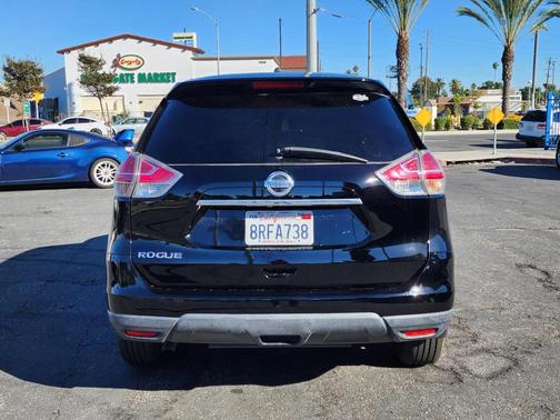 2015 Nissan Rogue S