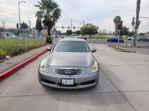 2009 INFINITI G37 Journey