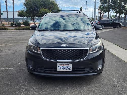 2015 Kia Sedona LX