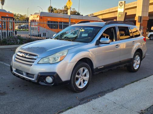 2013 Subaru Outback 2.5i Premium