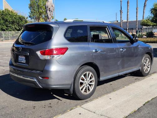2015 Nissan Pathfinder SV