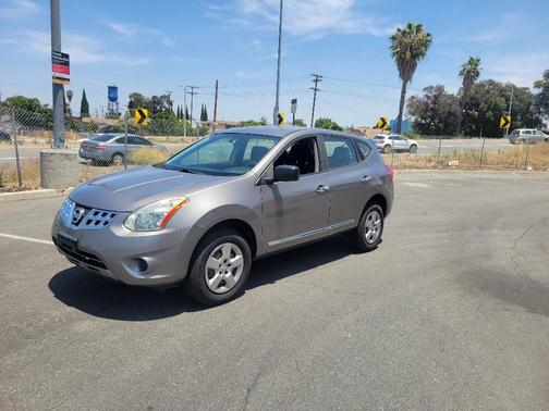 GOLD 2013 Nissan Rogue S