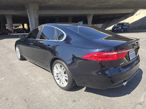 Black 2016 Jaguar XF 35t Prestige