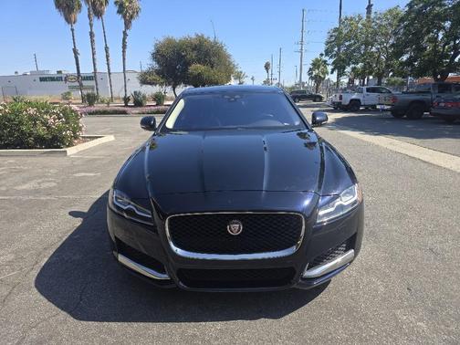 Black 2016 Jaguar XF 35t Prestige