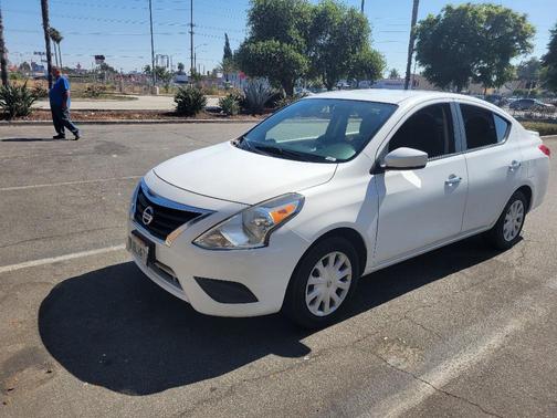 2016 Nissan Versa 1.6 SV