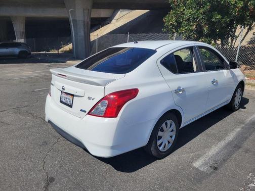 2016 Nissan Versa 1.6 SV