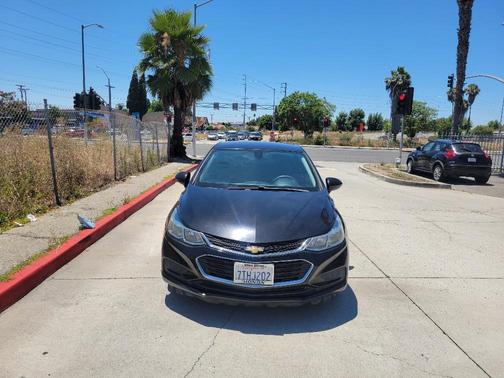 Black Sapphire Metallic 2016 Chevrolet Cruze LS Auto
