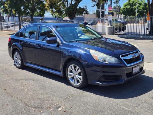 2013 Subaru Legacy Premium