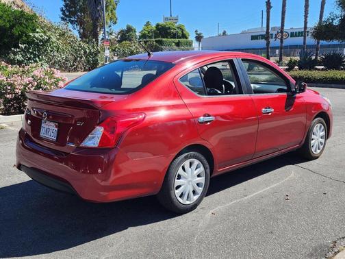 2016 Nissan Versa 1.6 SV