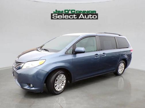 2013 Toyota Sienna XLE
