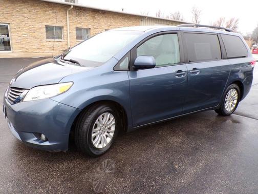 2013 Toyota Sienna XLE