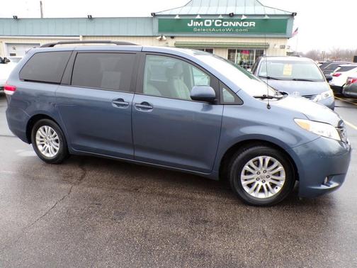 2013 Toyota Sienna XLE