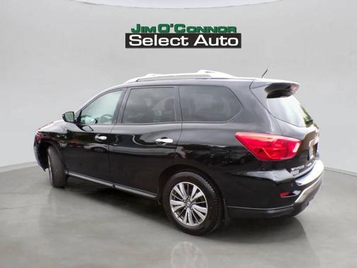 2017 Nissan Pathfinder SV
