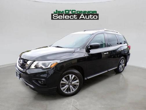 2017 Nissan Pathfinder SV