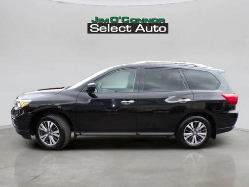 2017 Nissan Pathfinder SV