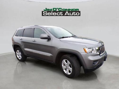 GREY 2013 Jeep Grand Cherokee Laredo